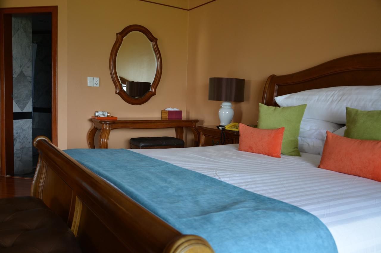 Sir James Resort Phayayen Eksteriør bilde